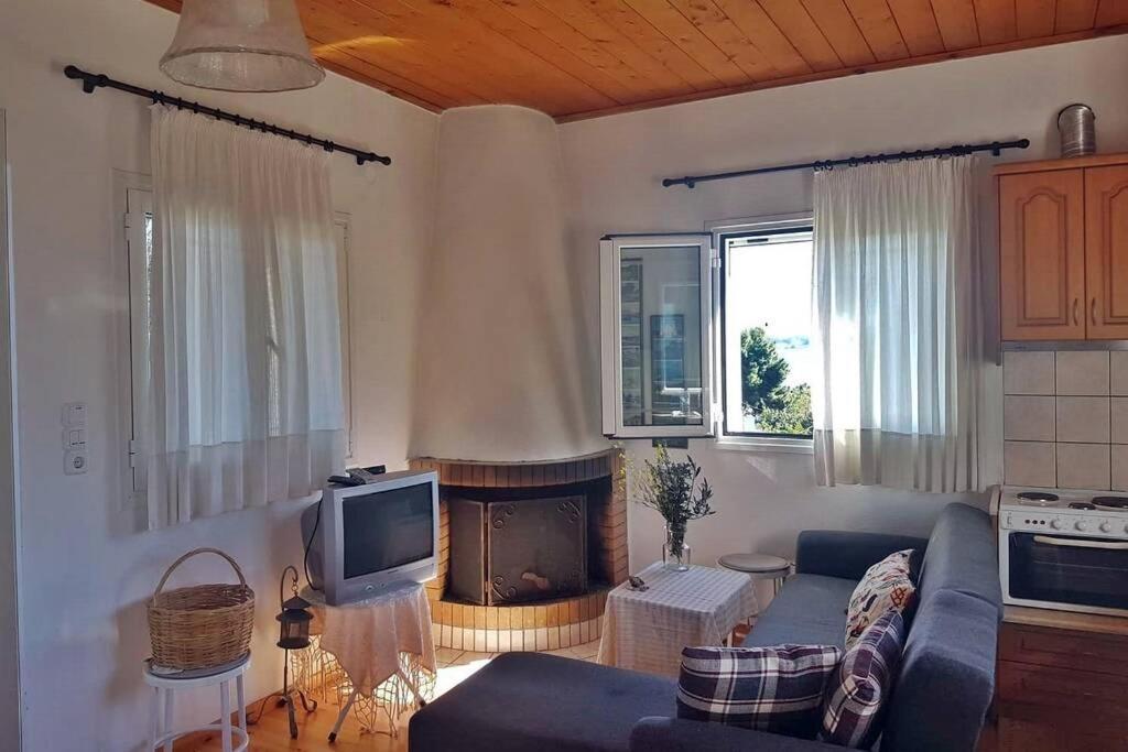 Amazing Sea View-Neos Pyrgos Beach -Evoia Greece Neos Pirgos Bagian luar foto